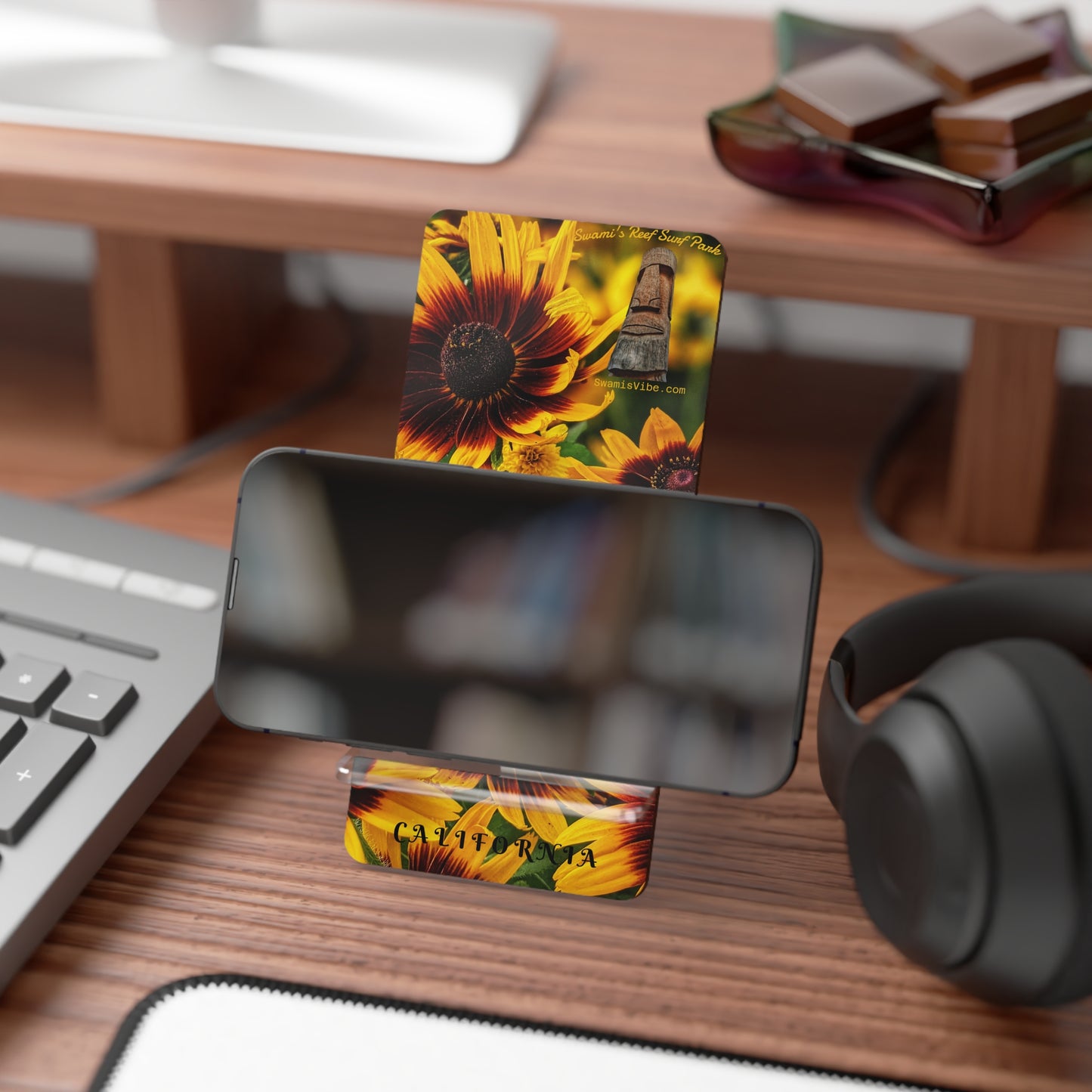 Swamis Vibe Encinitas California JSE Phone Stand Designs #1. Daisies - Swamis Beach Vibe California Phone Stand Surf Park Vibes