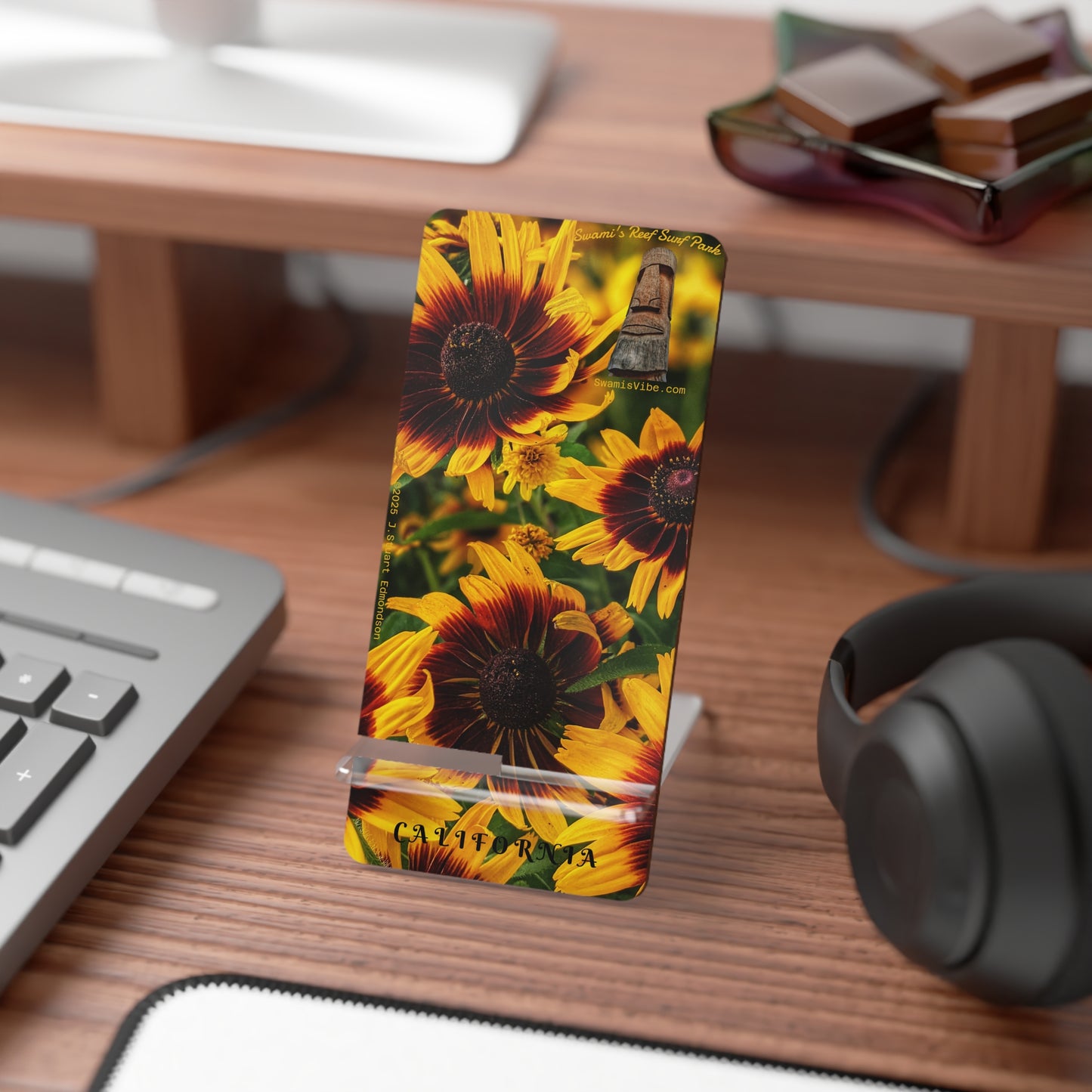 Swamis Vibe Encinitas California JSE Phone Stand Designs #1. Daisies - Swamis Beach Vibe California Phone Stand Surf Park Vibes