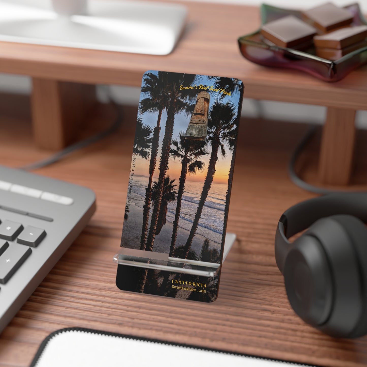 Swamis Vibe Encinitas California JSE Phone Stand Designs #2. Swamis Palm Grove California Sunset Phone Stand, Smartphone Holder, Gift for Tech Lovers, Beach Decor, Desk Organizer, Unique Gift Idea